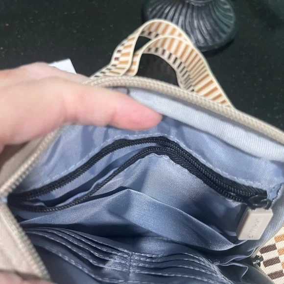 HKWP Cream Crossbody Bag for Women - Picture 3 of 7